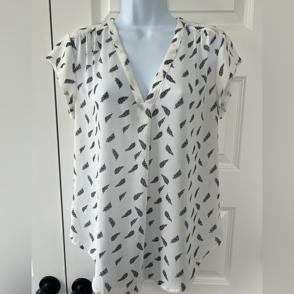 Women’s Printed Blouse Size Small
